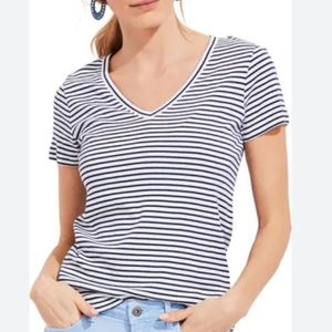 NWT Vineyard Vines striped clean jersey v-neck tee